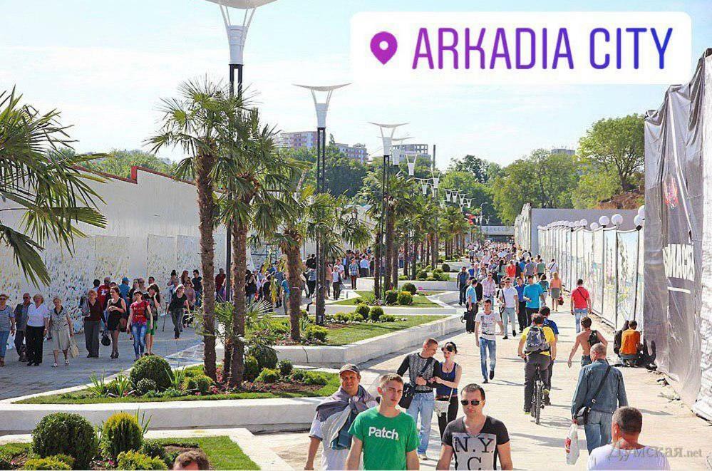 オデッサGagarin Plaza Sea View Apart Arcadia 198アパートメント エクステリア 写真